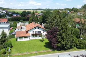 Exklusives Landhaus mit Einliegerwohnung, Gewerbefläche und weitläufigem Grundstück – Die vollständige Adresse der Immobilie erhältst du vom Anbieter., 84546 Egglkofen – Vorschaubild 3