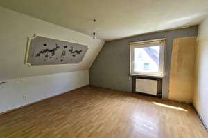Ruhe und Platz, auch für 2 Generationen: Ein-/Zweifamilienhaus mit Doppelgarage in Warstein!
 – Die vollständige Adresse der Immobilie erhältst du vom Anbieter., 59581 Warstein – Vorschaubild 15