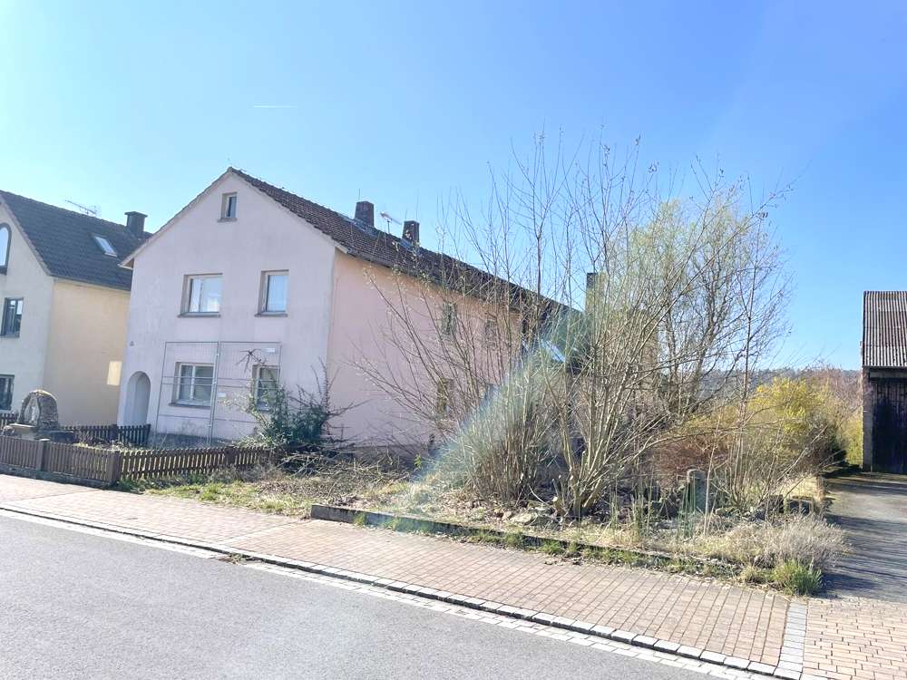 *** Provisionsfrei - Achtung Handwerker *** Riesen Hütte zum kleinen Taler - 2-Fam-Haus + Hallen, Rhön Grabfeld Kreis – Bild 3