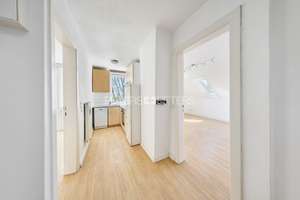 + Helle 2-Zimmer-Wohnung in zentraler Lage + – Die vollständige Adresse der Immobilie erhältst du vom Anbieter., 22087 Hohenfelde, Hamburg – Vorschaubild 3