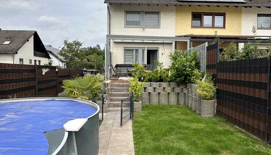 Bild von Schönes Reihenendhaus mit Pool in Nauheim