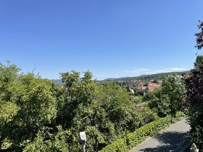 3-Zimmer-Eigentumswohnung mit Balkon & Aussicht – ruhig gelegen in Henfenfeld  ohne Makler
