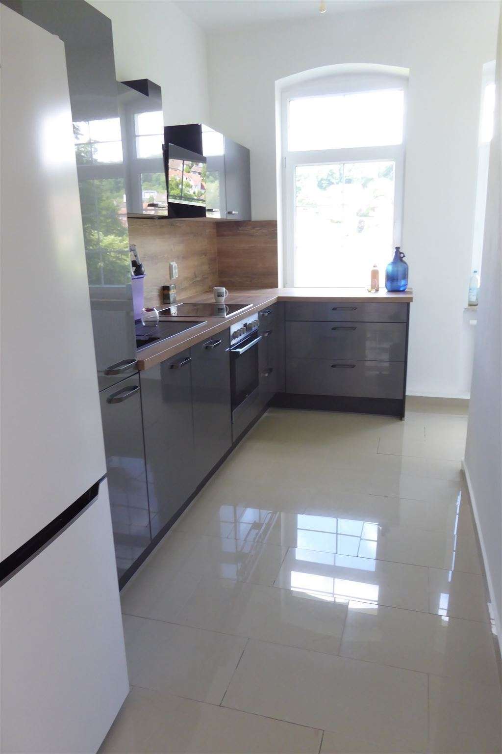 Immobilie in Bad Salzschlirf - Unikat! Herrschaftliche Villa in unverbaubarer Traumlage - Bad Salzschlirf 
  - Bild 2