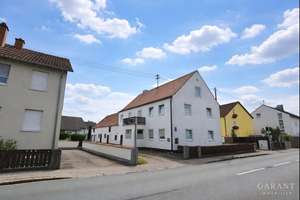 Historisches Anwesen aus dem 19. Jahrhundert mit großem Grundstück in Friedrichshofen