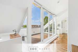 Lichtdurchflutete Dachgeschosswohnung mit Süd-Loggia in München-Untermenzing – München – Vorschaubild 1