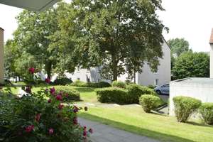NUR MIT WBS , Ruhiges Wohnen im Loxbaum: 2-Zimmer Wohnung, Balkon und Grünanlage mit Dusche