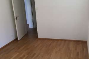 Von Privat: Top 3 ZKBB  in WI-Naurod*Garage* Parkett*Gäste WC – Die vollständige Adresse der Immobilie erhältst du vom Anbieter., 65207 Naurod, Wiesbaden – Vorschaubild 9