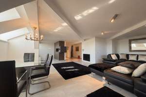 Moderne 4-Zimmer-Dachgeschosswohnung unter Denkmalschutz in Top-Lage der Fürther Innenstadt – 90762 Stadtpark, Stadtgrenze, Fürth – Vorschaubild 3