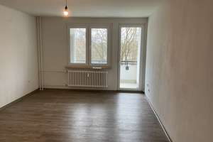 Sehr schöne 2-Zimmer Wohnung mit Balkon in Bielefeld Baumheide – Schlehenweg 18, 33609 Heepen, Bielefeld – Vorschaubild 1