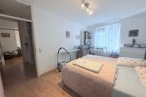 PORZ RHEINNÄHE SCHICKE 2 ZIMMER WOHNUNG 1. ETAGE MIT BALKONE GARAGE KÜCHENÜBERNAHME MÖGLICH – Urbacher Weg 14, 51149 Köln – Vorschaubild 6