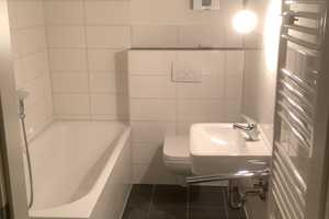 Großzügig geschnittene 3 Zimmer-Wohnung im Erdgeschoss mit Balkon – Donauschwabenstr. 1, 33609 Bielefeld – Vorschaubild 3