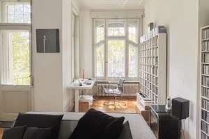 Home in the City, grüne Altbau-Oase in Wiesbaden! Kulturdenkmal-Villa, helle 2 Zi, 2 Balkone, 80 m² – Die vollständige Adresse der Immobilie erhältst du vom Anbieter., 65195 Nordost, Wiesbaden – Vorschaubild 7