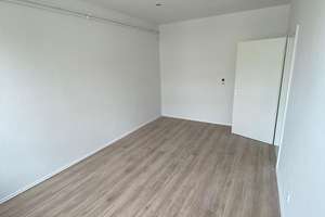 Lichtdurchflutete 3 Zimmer Wohnung im 4. OG in Wuppertal-Vohwinkel – Bahnstraße 28, 42327 Vohwinkel, Wuppertal – Vorschaubild 7