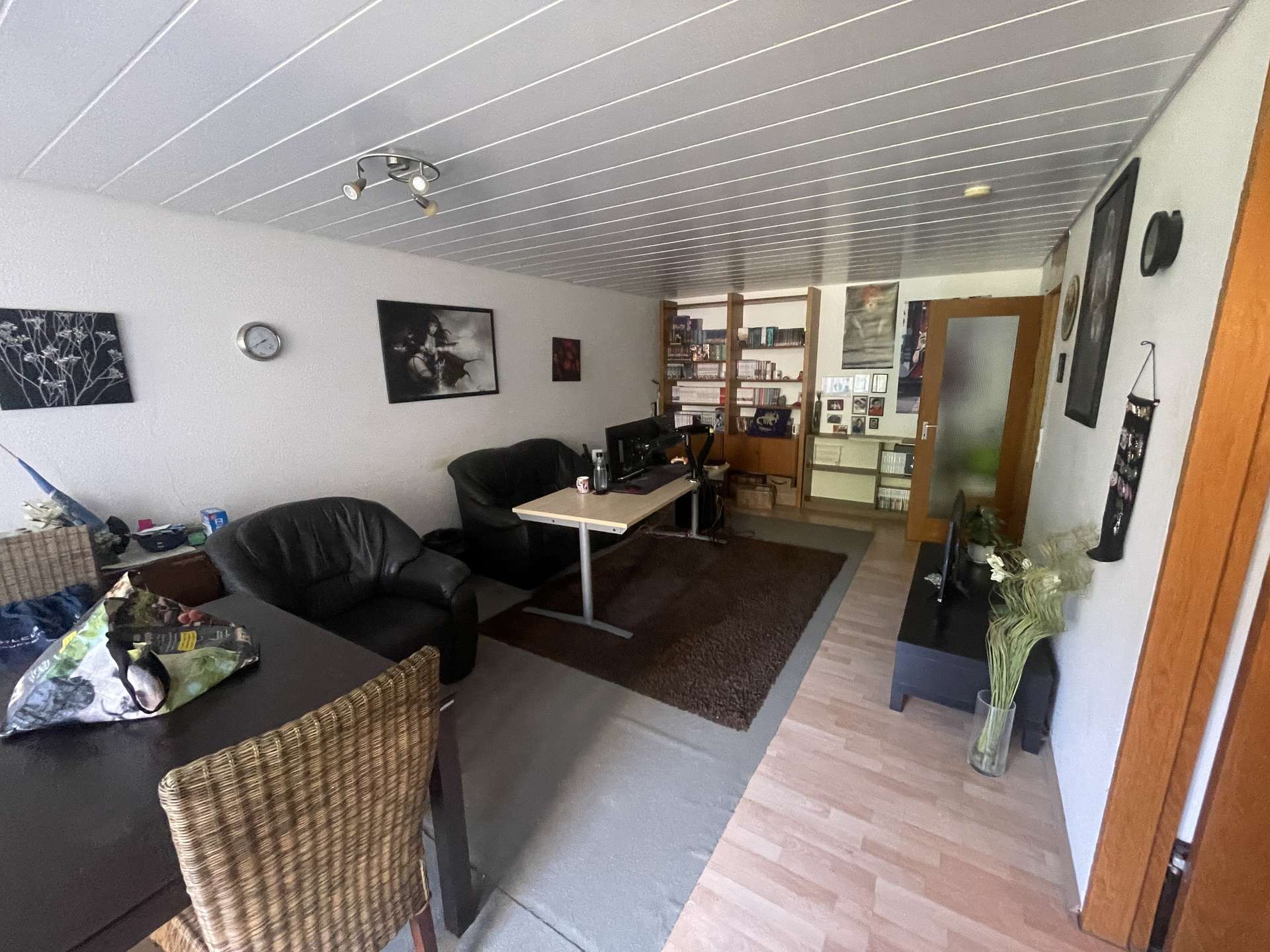 Immobilie in Bad Wildbad - 1,5 - Zi. Wohnung mit Schlafnische, Stellplatz u. Terrassen-Ausblick auf den Kurpark Bad Wildbad - Bild 7