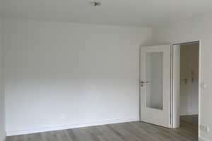 Modernisierte 2-Zi.-Whg. mit Balkon in ruhiger aber dennoch zentraler Lage von Wandsbek! – Lomerstr. 55, 22047 Hamburg – Vorschaubild 11
