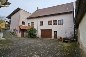 Gepflegtes Einfamilienhaus mit Doppelgarage!!! – Die vollständige Adresse der Immobilie erhältst du vom Anbieter., 74928 Hüffenhardt – Vorschaubild 1