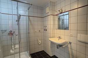Charmantes 1-Zimmer Appartement mit Wintergarten und Carport inklusive – Die vollständige Adresse der Immobilie erhältst du vom Anbieter., 93057 Konradsiedlung-Wutzlhofen, Regensburg – Vorschaubild 9