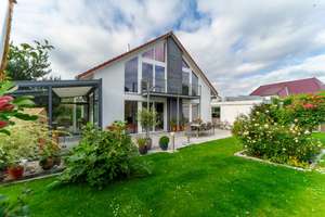 Exklusives Einfamilienhaus mit Wintergarten, Kamin & traumhaftem Garten – Die vollständige Adresse der Immobilie erhältst du vom Anbieter., 23683 Scharbeutz – Vorschaubild 3