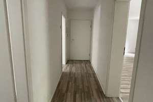 Großzügige 3-Raum-Wohnung mit Balkon! – Oebisfelder Straße 27, 39126 Rothensee, Magdeburg – Vorschaubild 8