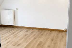 Charmante 3-Zimmer-Dachgeschosswohnung in Würzburg – frei ab sofort – Annastraße 15, 97072 Altstadt, Würzburg – Vorschaubild 3