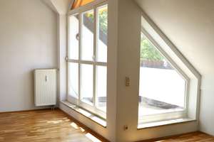 Dachgeschoss mit Potenzial:  Raum für Ihre Ideen und mit einer kleinen Dachterrasse !  – Kornwegerstr. 25B, 81375 Neuhadern, München – Vorschaubild 3