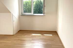 4 Zi. - DG - Art Penthouse / Erdwärme –  tolle ruhige Lage! … in wenigen Fahr-Minuten in RT 😊 – Die vollständige Adresse der Immobilie erhältst du vom Anbieter., 72770 Ohmenhausen, Reutlingen – Vorschaubild 19