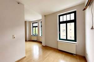"Schöne 2-Zimmer-Wohnung mit Einbauküche, Balkon, Waschmaschine und Fenstererker" – Jakobstraße 55, 9130 Sonnenberg, Chemnitz – Vorschaubild 8
