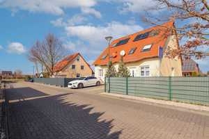 Raum für Ihre Zukunft: DHH in familienfreundlicher Lage! – Jerichower Land (Kreis) – Vorschaubild 2