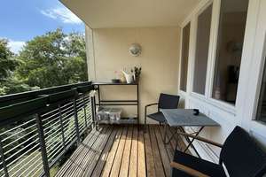 Einziehen & wohlfühlen – 3 Zi. Wohnung mit Südbalkon, hochw. EBK, TG, Aufzug, Parkett – Die vollständige Adresse der Immobilie erhältst du vom Anbieter., 4105 Zentrum-Nord, Leipzig – Vorschaubild 2