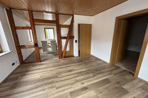 Helle 2-Zimmerwohnung in Kämpfelbach-Ersingen – Die vollständige Adresse der Immobilie erhältst du vom Anbieter., 75236 Kämpfelbach – Vorschaubild 2
