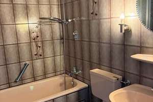 Ruhe - Sonne - Luft und viel Grün: Freie 2 1/2-Zimmer-ETW mit Südost-Balkon und TG-Stellplatz – 70195 Botnang-Süd, Stuttgart – Vorschaubild 7