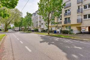 +++ Einbauküche NEU - zentral, bequem & renoviert - französischer Balkon - inklusive TG-Stpl. +++ – Daimlerstraße 54, 70372 Cannstatt-Mitte, Stuttgart – Vorschaubild 14
