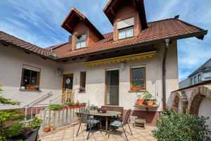Familienfreundlich wohnen in Philippsburg –  Einfamilienhaus mit Garage, Carport & idyllischem Hof – Karlsruhe (Kreis) – Vorschaubild 1