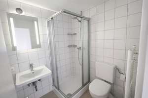 Schönes, modernes Reihenendhaus mit Garage und neu angelegtem Garten – Die vollständige Adresse der Immobilie erhältst du vom Anbieter., 64673 Zwingenberg – Vorschaubild 11