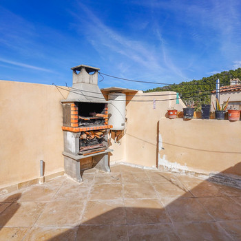Charmantes 4-stöckiges Haus mit 4 Schlafzimmern und Terrasse in l'Aleixar
