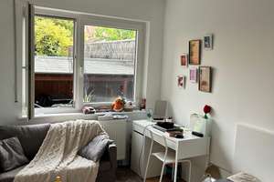 Schönes möbliertes Zimmer in 4er WG in Karlsruhe-Durlach nahe KIT – Killisfeldstraße 23, 76227 Durlach, Karlsruhe – Vorschaubild 1