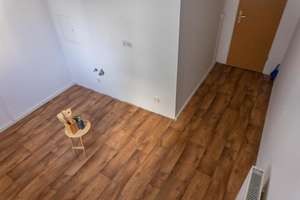 Bezugsfertige Familienwohnung mit Weitblick – Am Harthwald 10, 9123 Markersdorf, Chemnitz – Vorschaubild 4
