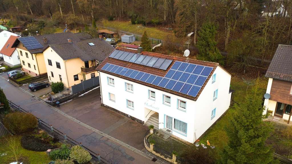 Immobilie in Bad Abbach - Monteur-Pension mit vielseitigem Entwicklungspotenzial  - Bild 0