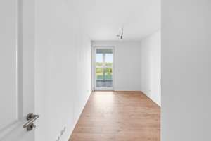 Zwei Balkone, einer direkt über der Elbe – Sarajevo- Ufer 24, 39106 Alte Neustadt, Magdeburg – Vorschaubild 5
