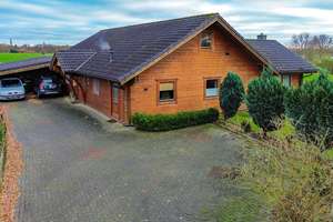 Südbrookmerland:
Großzügiges Holzhaus mit unverbaubarem Feldblick, Teichanlage & offenem Wohnbereic – Die vollständige Adresse der Immobilie erhältst du vom Anbieter., 26624 Südbrookmerland – Vorschaubild 11