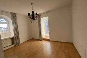 Erstklassige 4 - 5 Zimmer - Dachgeschosswohnung in einer Altbauvilla ohne Aufzug – Die vollständige Adresse der Immobilie erhältst du vom Anbieter., 65193 Nordost, Wiesbaden – Vorschaubild 8