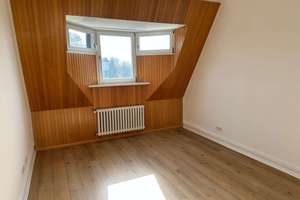 Thielenbruch: Einseitig angebaute großzügige Villa mit parkähnlichem Garten – Die vollständige Adresse der Immobilie erhältst du vom Anbieter., 51069 Holweide, Köln – Vorschaubild 16