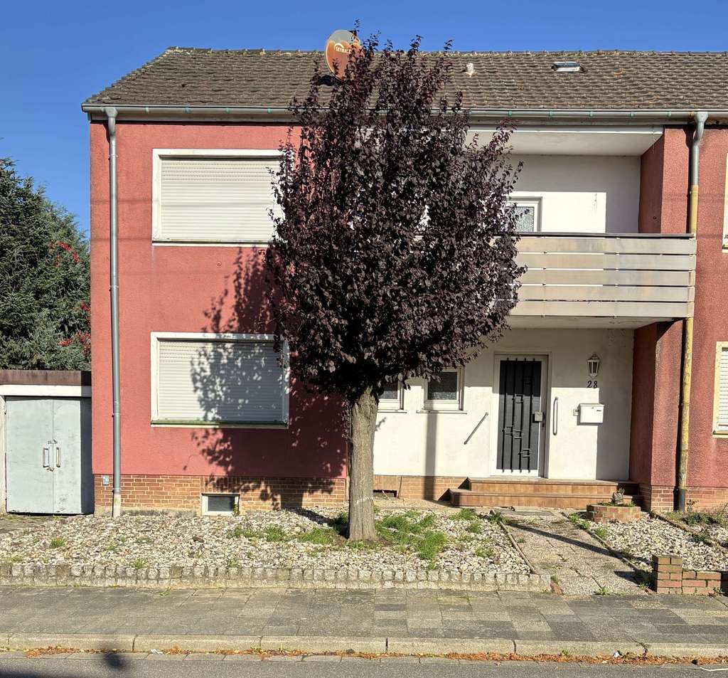 Immobilie in Erkelenz - Zweifamilienhaus mit Doppelgarage - Bild 0