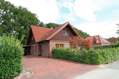 Charmantes Einfamilienhaus mit großzügigem Grundstück und vielseitigem Wohnkonzept