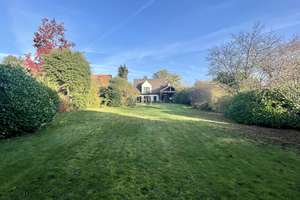 Familienidyll mit sonnigem Garten und Fernblick in Gräfrath – Die vollständige Adresse der Immobilie erhältst du vom Anbieter., 42653 Gräfrath, Solingen – Vorschaubild 2