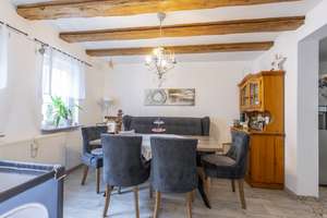 Einfamilienhaus in Stuttgart-Ost: Gewölbekeller, überdachte Terrasse und 2 Bäder – Die vollständige Adresse der Immobilie erhältst du vom Anbieter., 70186 Gablenberg, Stuttgart – Vorschaubild 2
