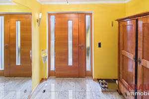 *Exklusive Design-Residenz mit 363 qm Wohnfläche in ruhiger Bestlage von Bad Abbach* – Die vollständige Adresse der Immobilie erhältst du vom Anbieter., 93077 Bad Abbach – Vorschaubild 10