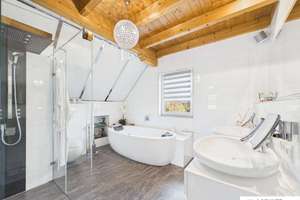 Luxuriöses Fachwerkhaus inkl. 400m² Ausbaupotential (mind. 4 Wohnungen) mit traumhaften Grundstück – Die vollständige Adresse der Immobilie erhältst du vom Anbieter., 90518 Altdorf bei Nürnberg – Vorschaubild 37