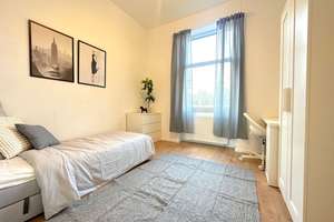 🏡 Zwei Zimmer frei in moderner 3er-WG – Rat-Beil-Straße 25, Frankfurt am Main! - FH Frankfurt – 60318 Nordend-West, Frankfurt am Main – Vorschaubild 3