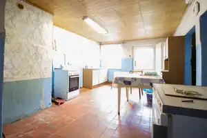 Handwerker-Traum im Grünen: Attraktive DHH mit gemütlichem Grundstück, Scheune und viel Potential – Ostvorpommern (Kreis) – Vorschaubild 5